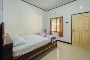 Room - Ekas Beach Guesthouse Mitra RedDoorz (Lombok)