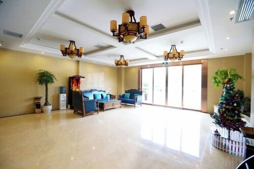 Colorful Royal Hotel (Qingzhen Time Guizhou Ancient Town)