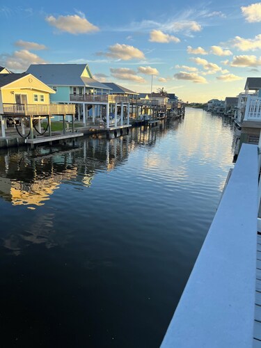 Beautiful on the Canal Bay House