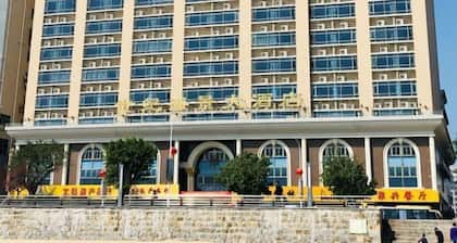 Century Seaview Hotel