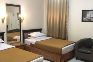 Room - Monika Hotel (Rantepao)