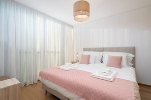 1 bedroom, internet, bed sheets