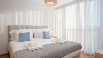 1 bedroom, internet, bed sheets