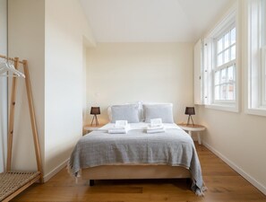 2 bedrooms, Internet, bed sheets