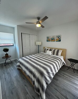 4 bedrooms, iron/ironing board, free WiFi, bed sheets