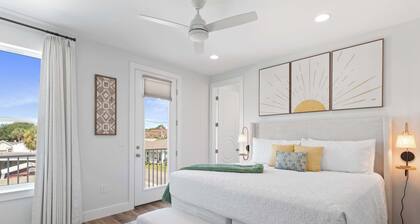 Private Pool, Foosball, Pool Table - Fish n Ships