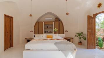 1 bedroom, bed sheets