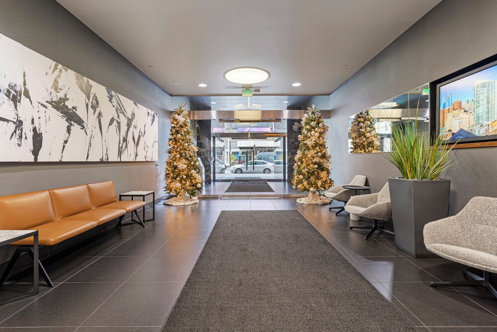 SPIRE 1508 Corner 2 Bed 2 Bath, Top Notch Amenities! Denver FeWodirekt