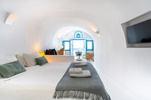 1 slaapkamer, een kluis op de kamer, een strijkplank/strijkijzer