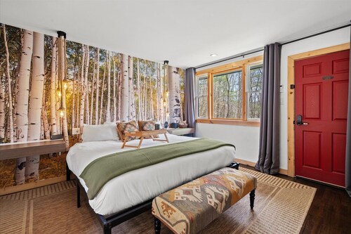 Sleep Among the Trees | Tranquil Forest-Themed Escape with King Bed