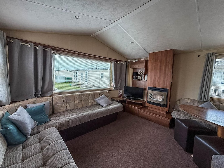 6 Berth Caravan At St Osyth Beach Holiday Park In Essex Ref 28007gc - Essex