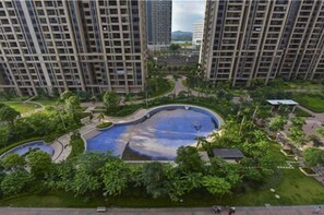 Outdoor pool - Xizhengjia Apartment (Guangzhou Pazhou Exhibition Wanshengwei Subway Station Branch) (Guangzhou)