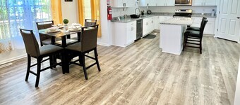 Charming 2800 sq.ft 4-bedroom home with AC and WiFi in Suffolk