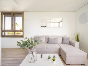 Fernseher, Stereoanlage