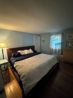 3 bedrooms, WiFi, bed sheets