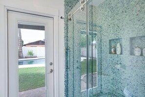 Spa - Spacious Palm Oasis - FREE Heated Pool / ASU (Tempe)