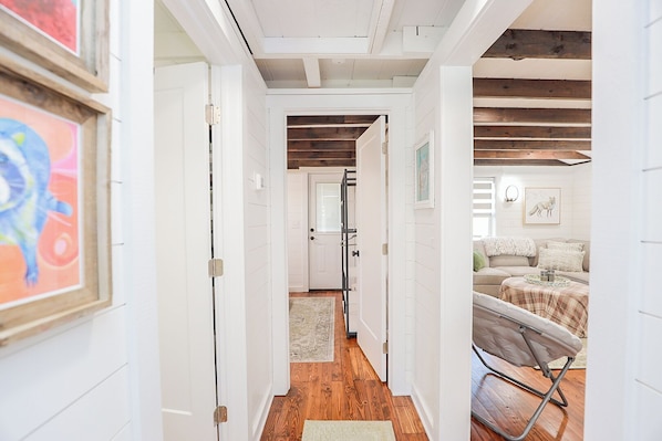 2 chambres, fer et planche à repasser, Wi-Fi, draps fournis