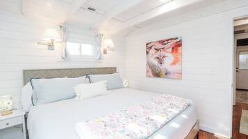 2 soverom, strykejern/-brett, wi-fi og sengetøy