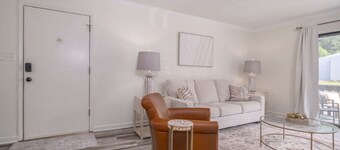 Luxury in the Heart of Homewood!