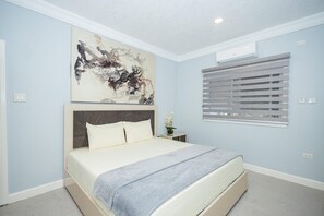 3 bedrooms, bed sheets