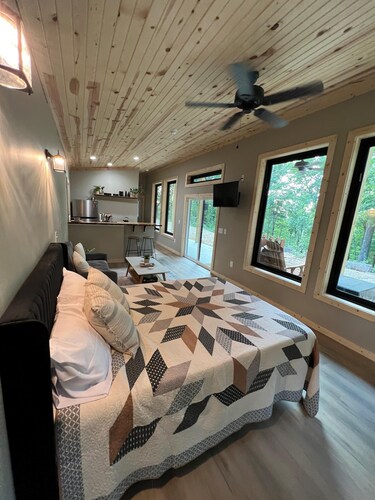 New, Cozy, Secluded Cabin