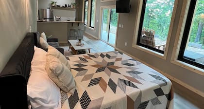 New, Cozy, Secluded Cabin