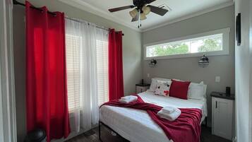 2 bedrooms, iron/ironing board, WiFi, bed sheets