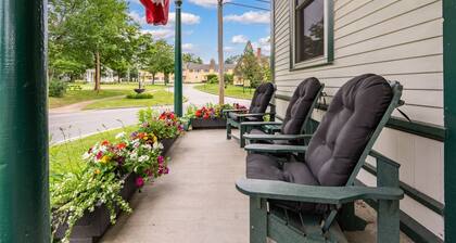 Opera House Loft 02 | 1 Bed, 1 Bath