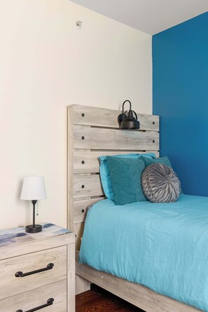 3 Schlafzimmer, Schreibtisch, Bügeleisen/Bügelbrett, WLAN