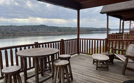 Outdoor dining. Small Lakefront Cabin