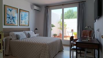 2 chambres, bureau, espace de travail pour ordinateur portable