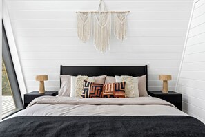 Tree House | 1 bedroom, free WiFi, bed sheets - ARES Treehouse Fredericksburg (Fredericksburg)