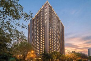 Exterior - Wanbang Zundi Hotel (Xi'an High-tech Wanda Plaza Mutasi Subway Station Branch) (Xi'an)