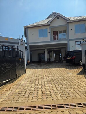 Exterior - Cozy Haven Hotel  (Arusha)