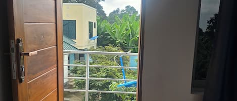 Comfort-Zimmer, Balkon, Bergblick | Badezimmer