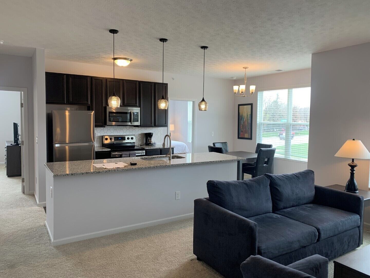Fabulous on Federated with A/C, top floor, enclosed balcony!