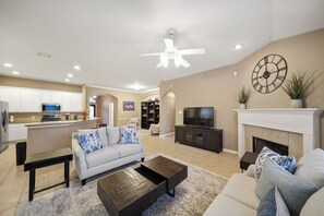 TV connectée, cheminée