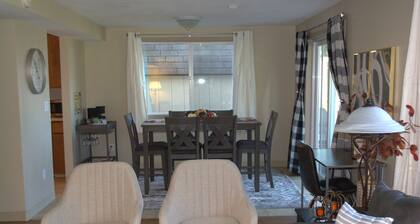 Comfy and Cozy 2-bedroom, 1 bath basement condo in lovely Lewiston with WiFi