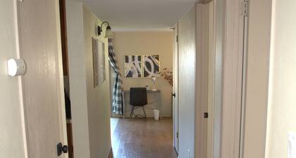 Comfy and Cozy 2-bedroom, 1 bath basement condo in lovely Lewiston with WiFi