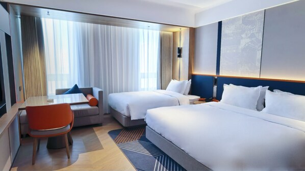 أغطية فراش متميزة وألحفة محشوة بالريش ومكتب وستائر تعتيم