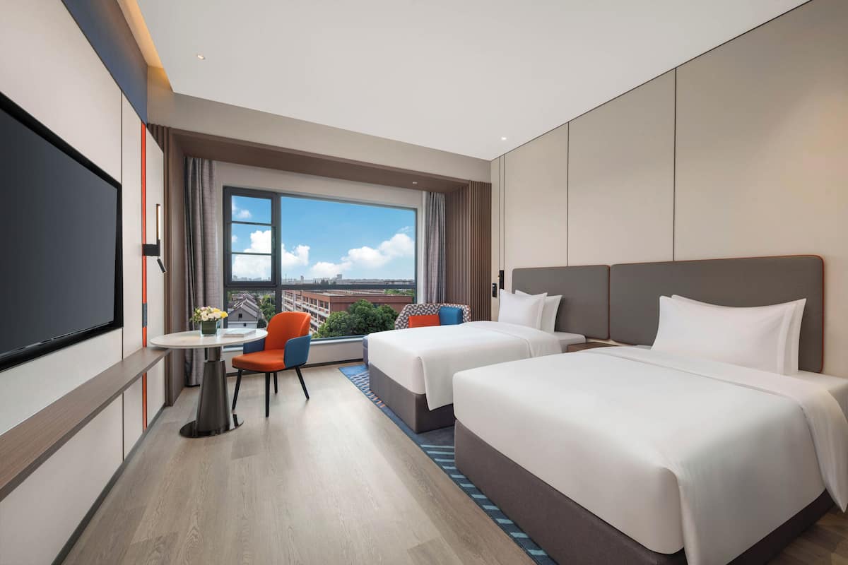 2 Double Standard City View | Down comforters, blackout drapes, soundproofing, free WiFi