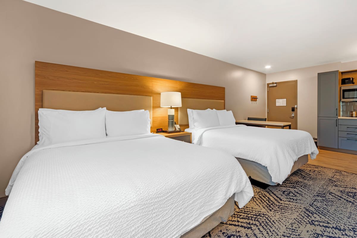 Studio Suite, 2 Queen Beds | Free WiFi