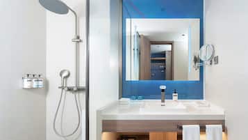 1 Bedroom Suite | Bathroom | Shower, free toiletries, hair dryer, slippers