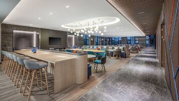 Café da manhã com buffet grátis todos os dias