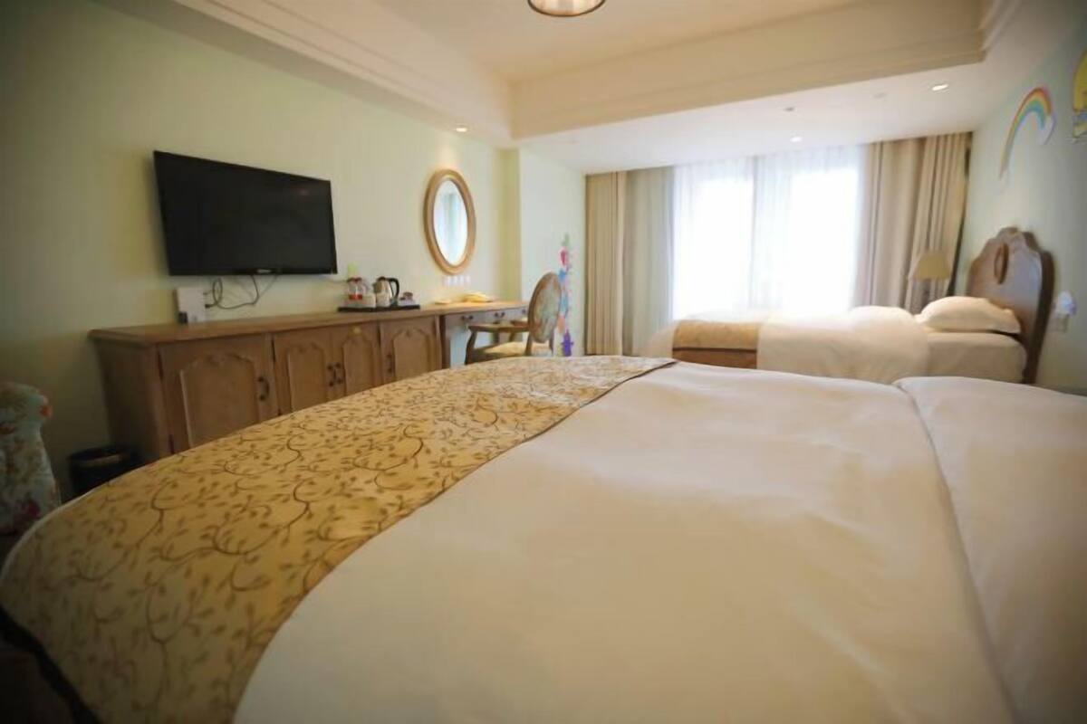 Cots/infant beds