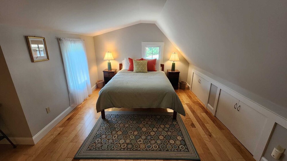 Grapevine CottageCharming 1Bedroom Retreat Near Acadia National Park