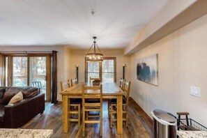 Exterior - Renovated 2 Bedroom Condo Next to Snowflake Lift - Walk to Lifts and Town! (Breckenridge)