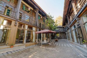 Unclassified image, 4 of 73, button - Youtang Cloud Station CourtyardZen-style Inn (Lijiang Shuhe Ancient Town Branch) (Lijiang)