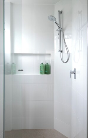 Hair dryer, towels - Unit 46 - Resort Living, Luxury getaway, Close 2 Noosa River (Noosaville)