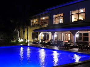 Piscine extérieure